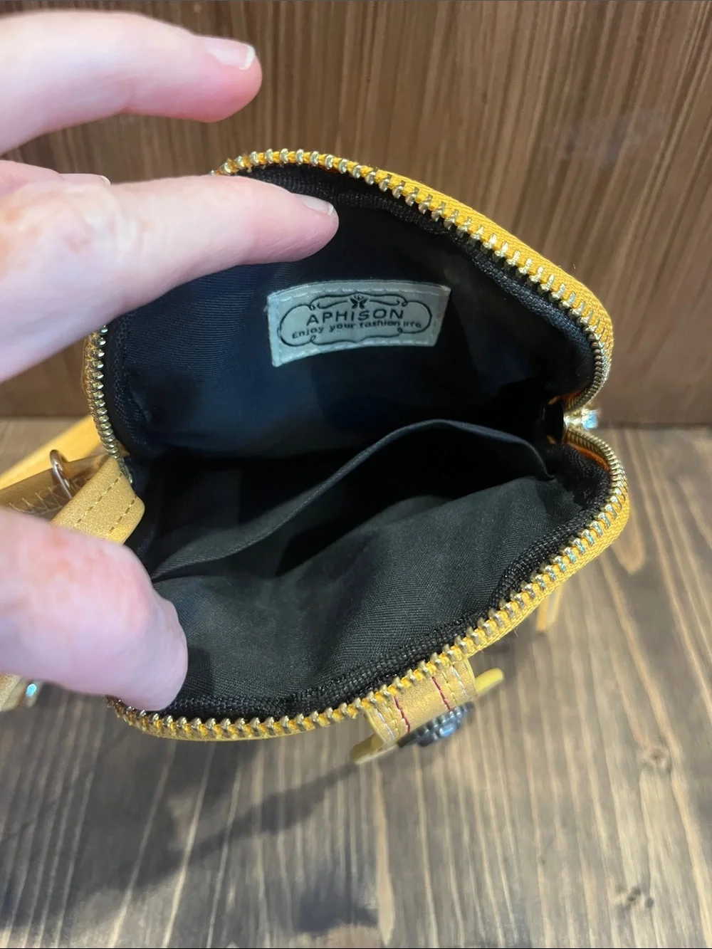 Aphison Cellphone Crossbody Bag
